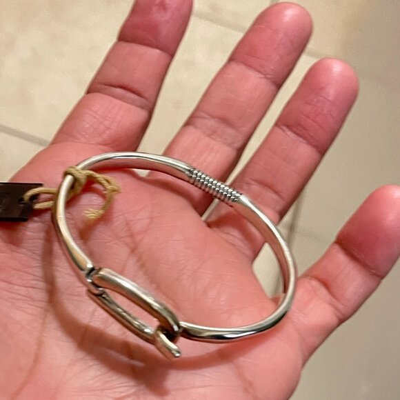 NWT Uno de 50 Statement Bracelet Silver Plated Hook closure Tied Cuff Bangle S - Picture 9 of 9